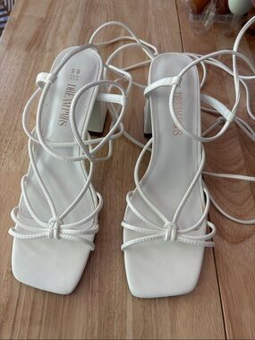 Dream Pairs White Strappy Lace-Up Square Toe Block Heel Sandals